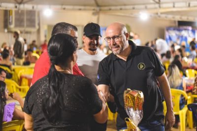 Projeto de Beto Dois A Um faz alimentos que seriam descartados chegarem a famílias que precisam