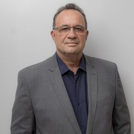 80 anos de compromisso com as pessoas e com o futuro