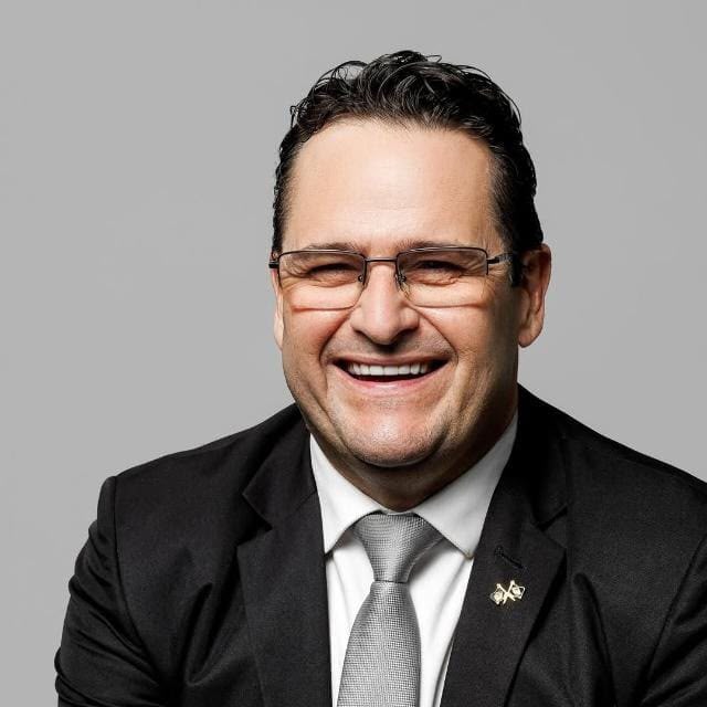 Pesquisa Data Index aponta favoritos à Câmara Federal e destaca crescimento de Professor Haroldo Arruda (NOVO) na reta final em Mato Grosso