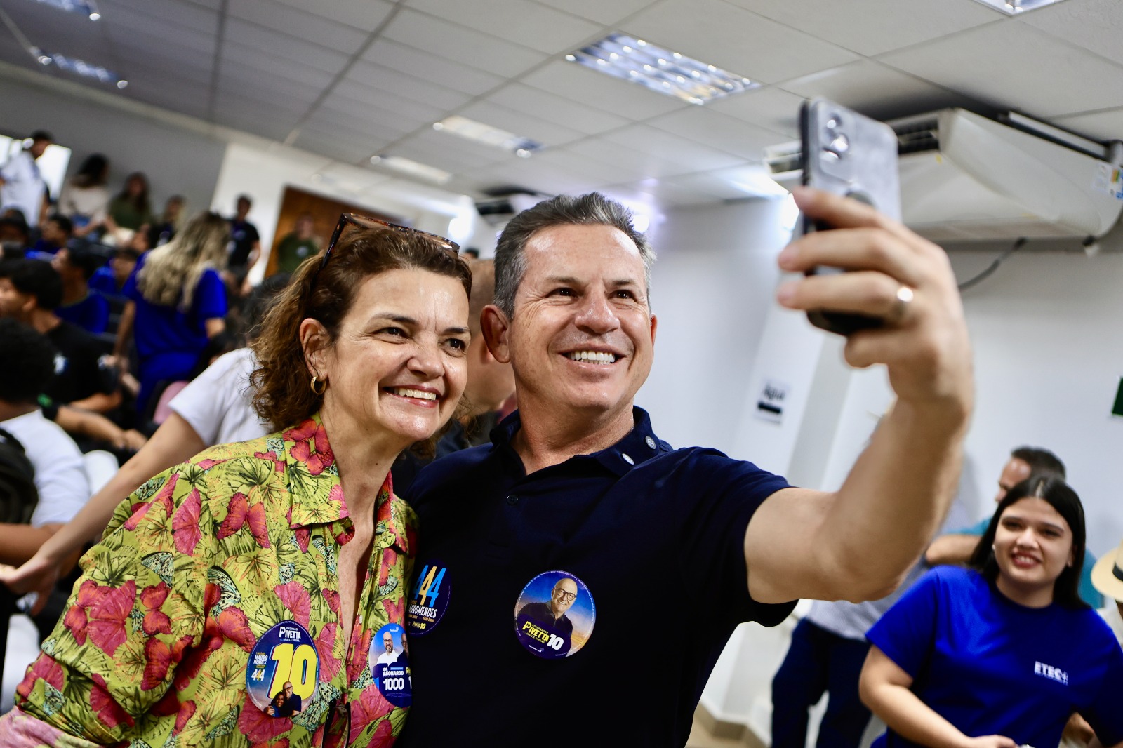 Mauro lidera disputa ao Senado com 59,2% dos votos consolidados