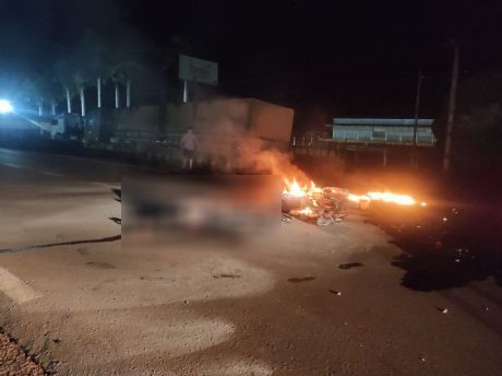 Tragédia na BR-158: motociclista morre após colisão com carreta e moto pegar fogo em Vila Rica (MT)